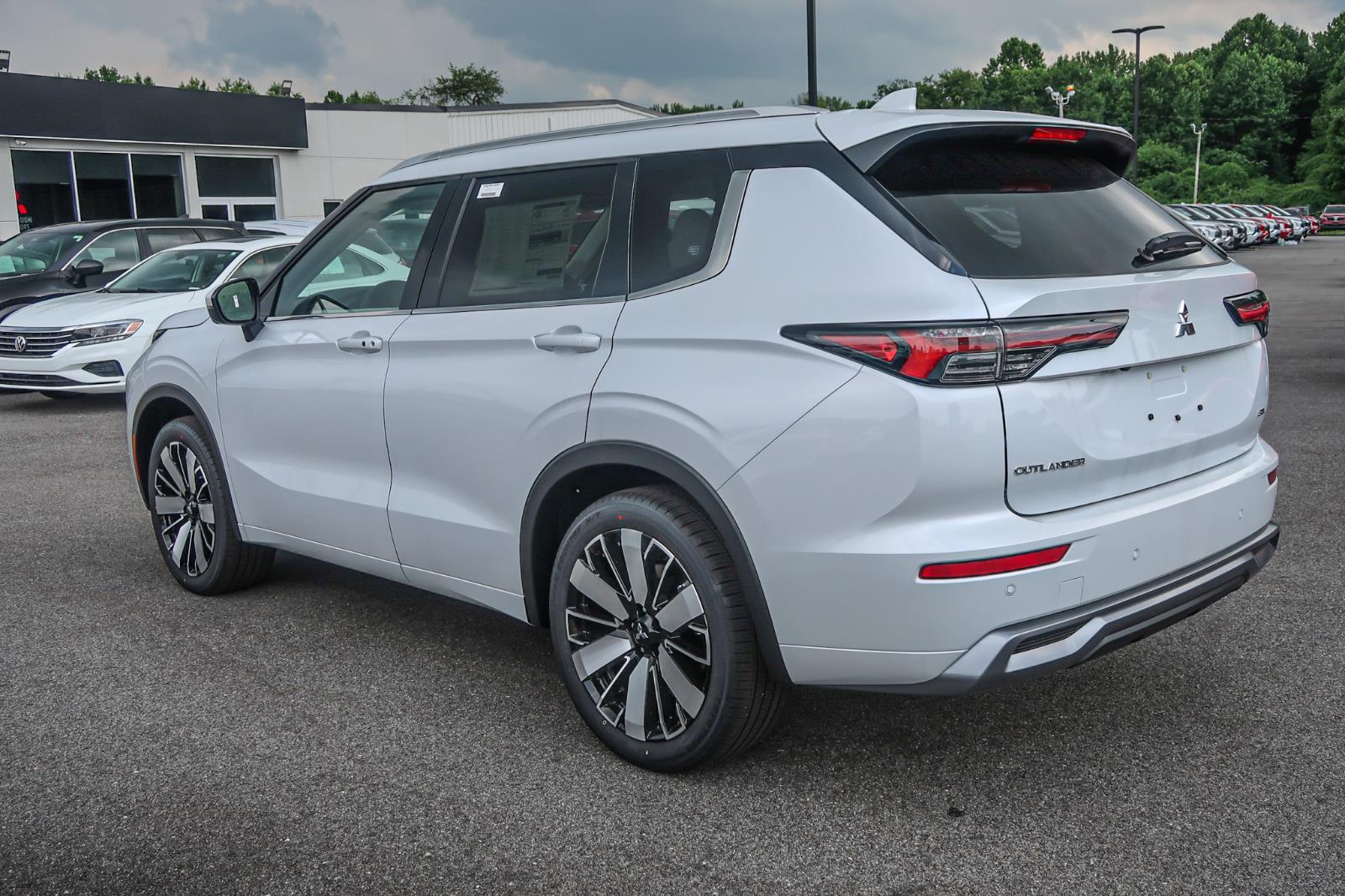 2025 Mitsubishi Outlander SEL