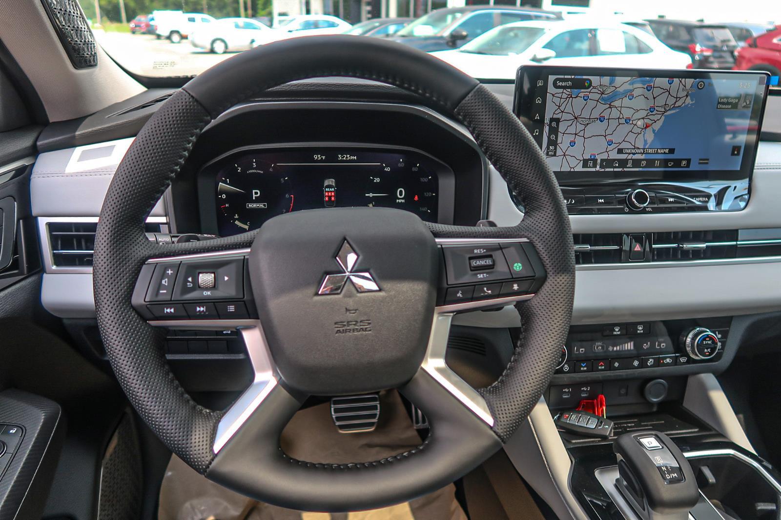 2025 Mitsubishi Outlander SEL Platinum Edition