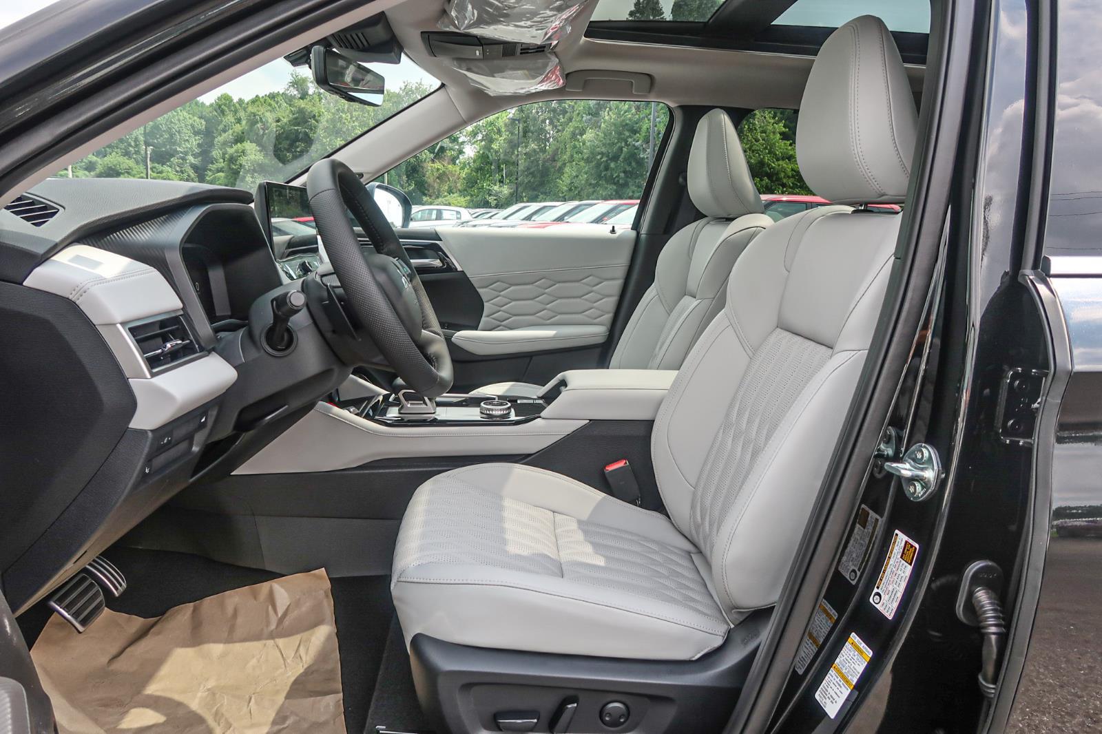 2025 Mitsubishi Outlander SEL Platinum Edition