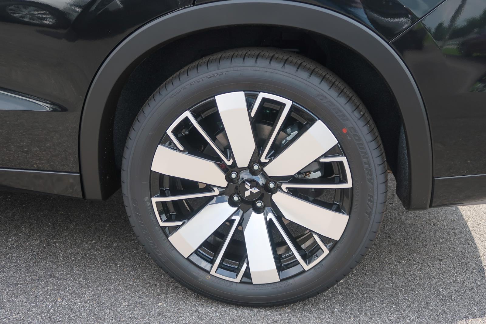 2025 Mitsubishi Outlander SEL Platinum Edition