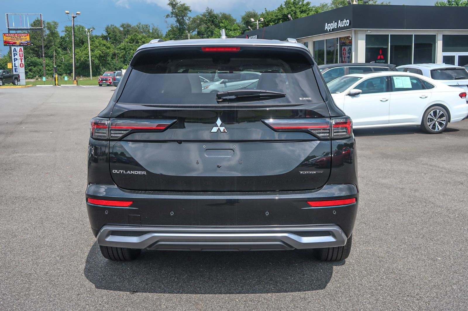 2025 Mitsubishi Outlander SEL Platinum Edition