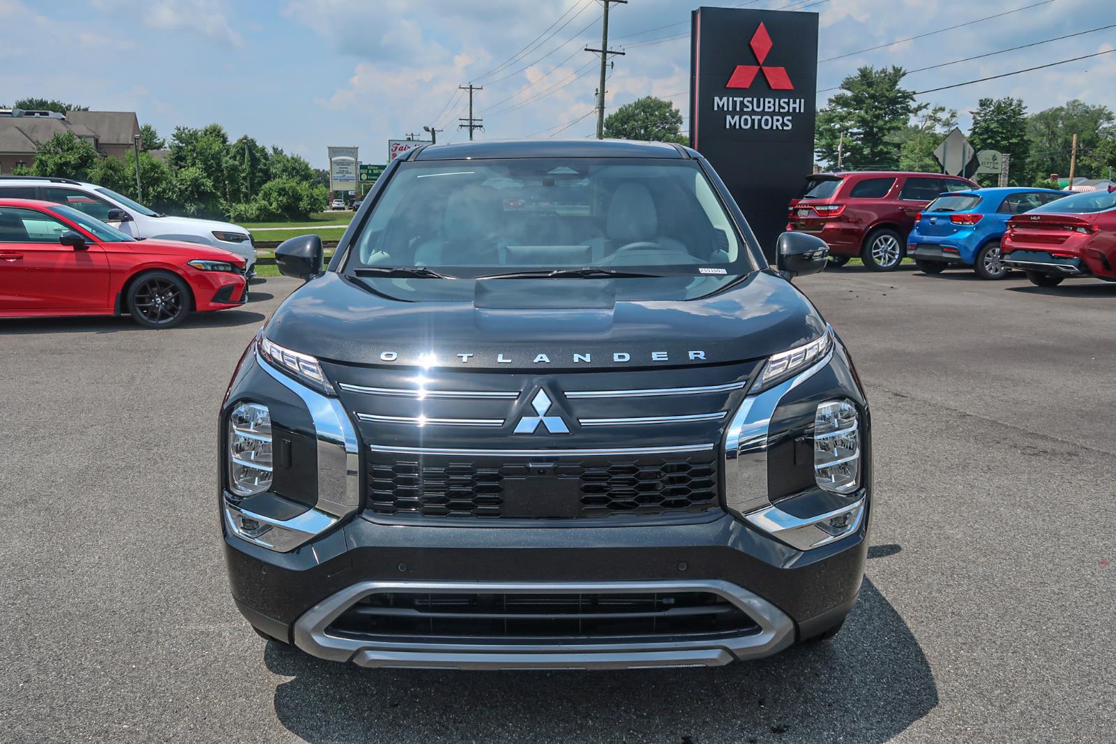 2025 Mitsubishi Outlander SE