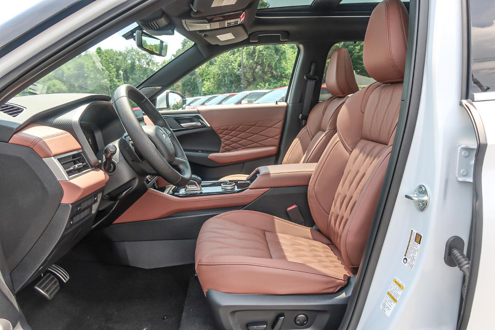 2025 Mitsubishi Outlander SEL