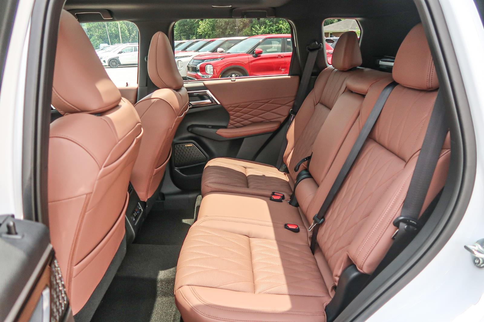 2025 Mitsubishi Outlander SEL