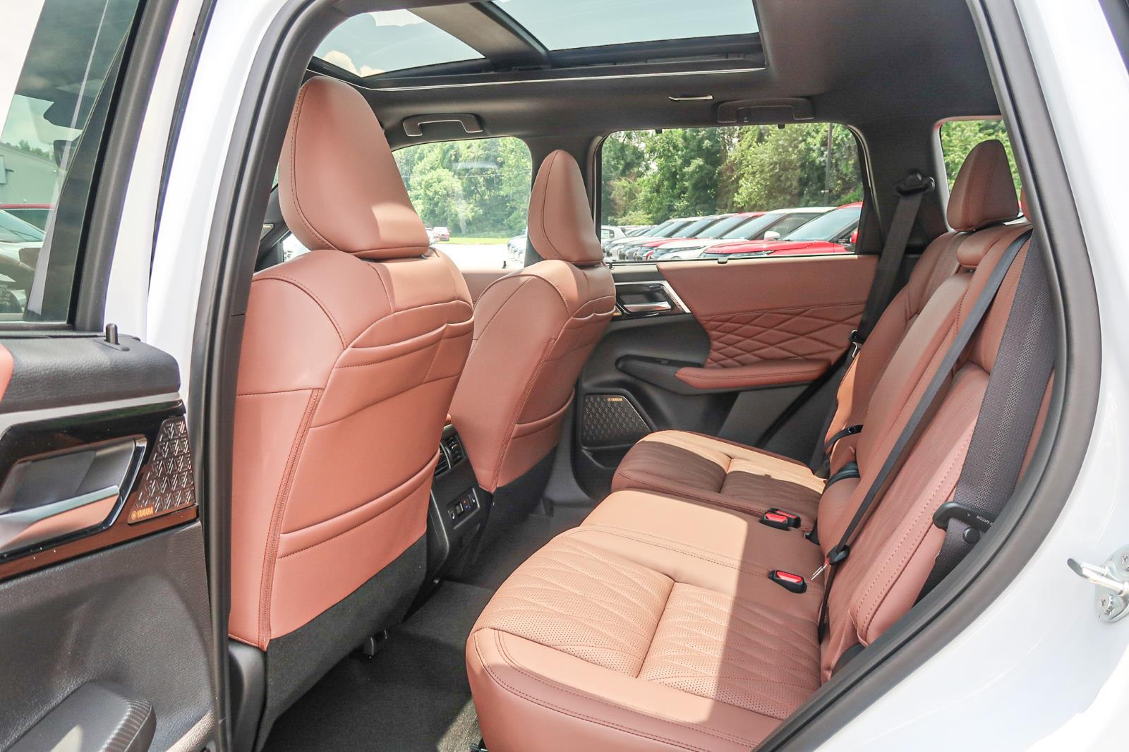 2025 Mitsubishi Outlander SEL
