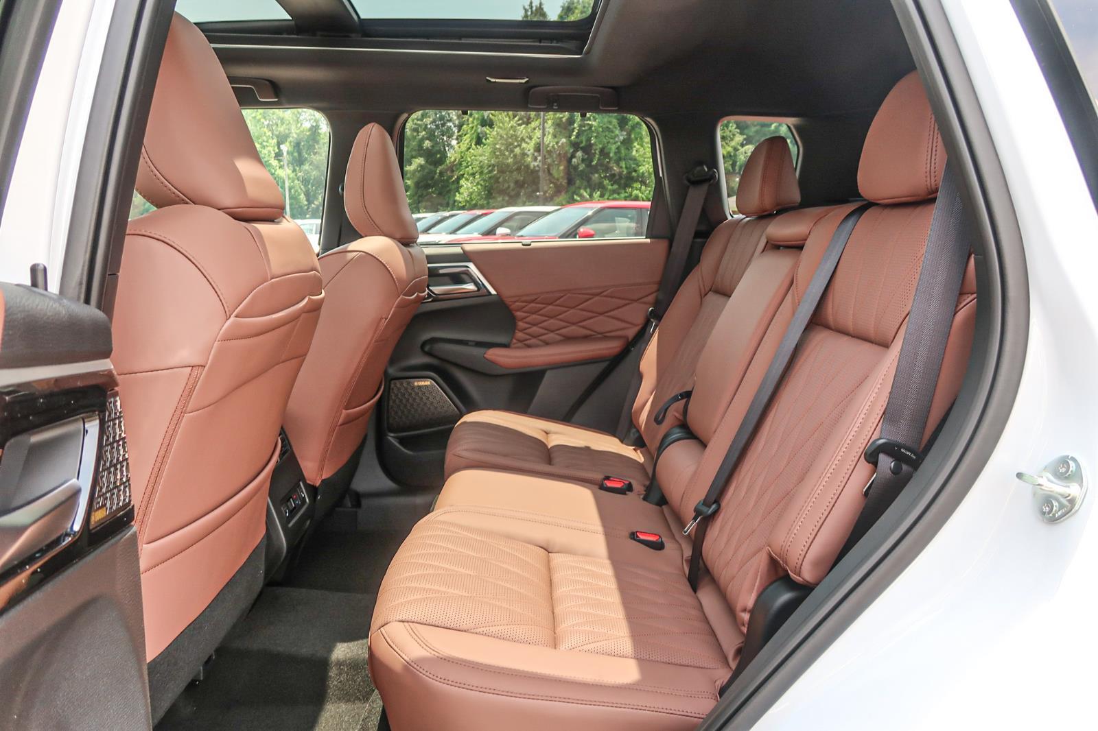 2025 Mitsubishi Outlander SEL