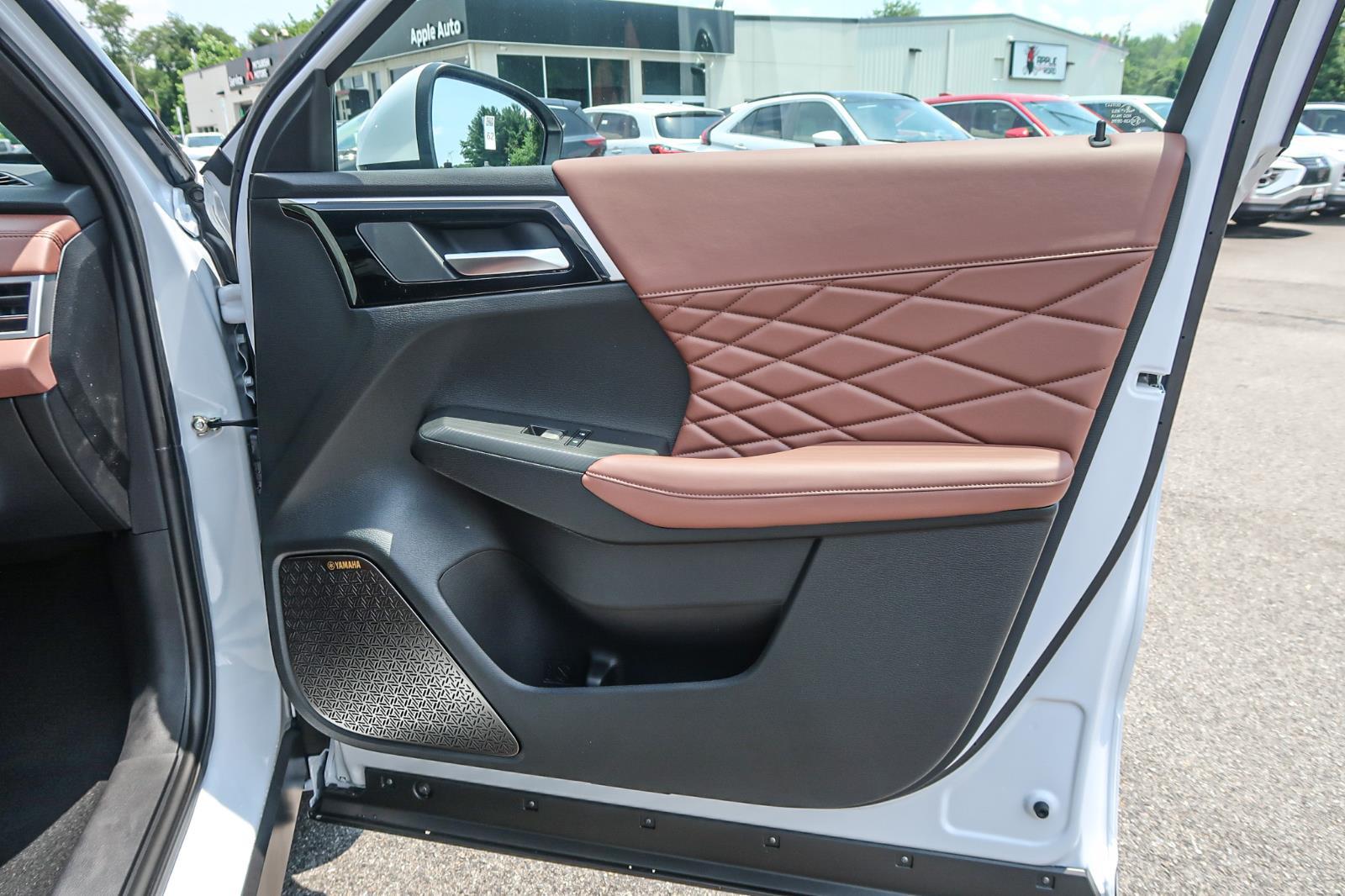 2025 Mitsubishi Outlander SEL