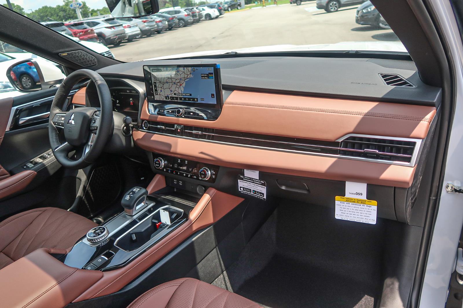 2025 Mitsubishi Outlander SEL