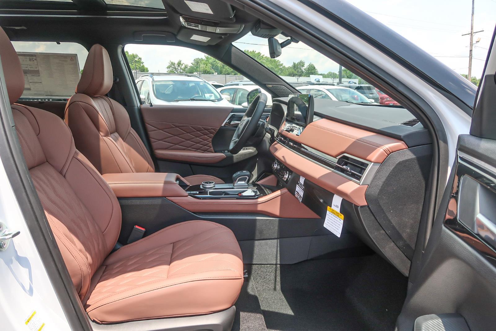2025 Mitsubishi Outlander SEL