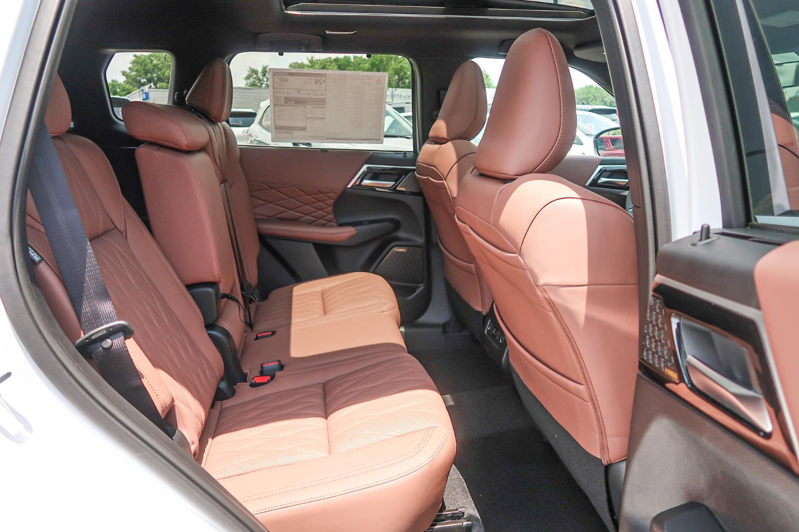 2025 Mitsubishi Outlander SEL