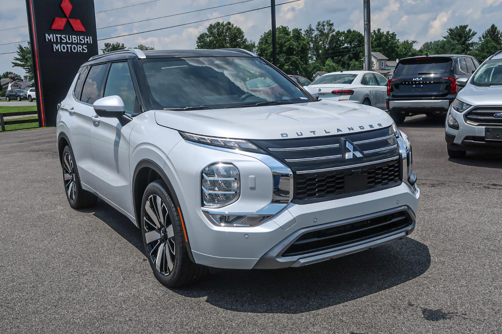 2025 Mitsubishi Outlander SEL