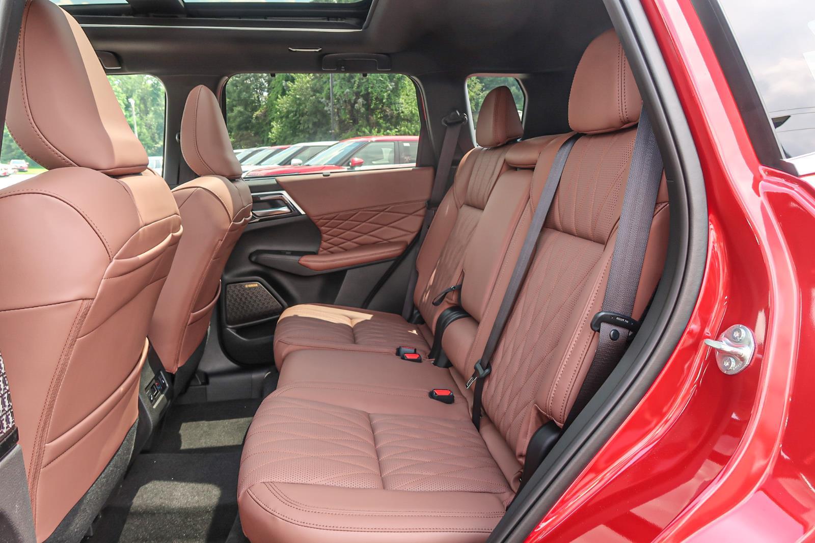 2025 Mitsubishi Outlander SEL