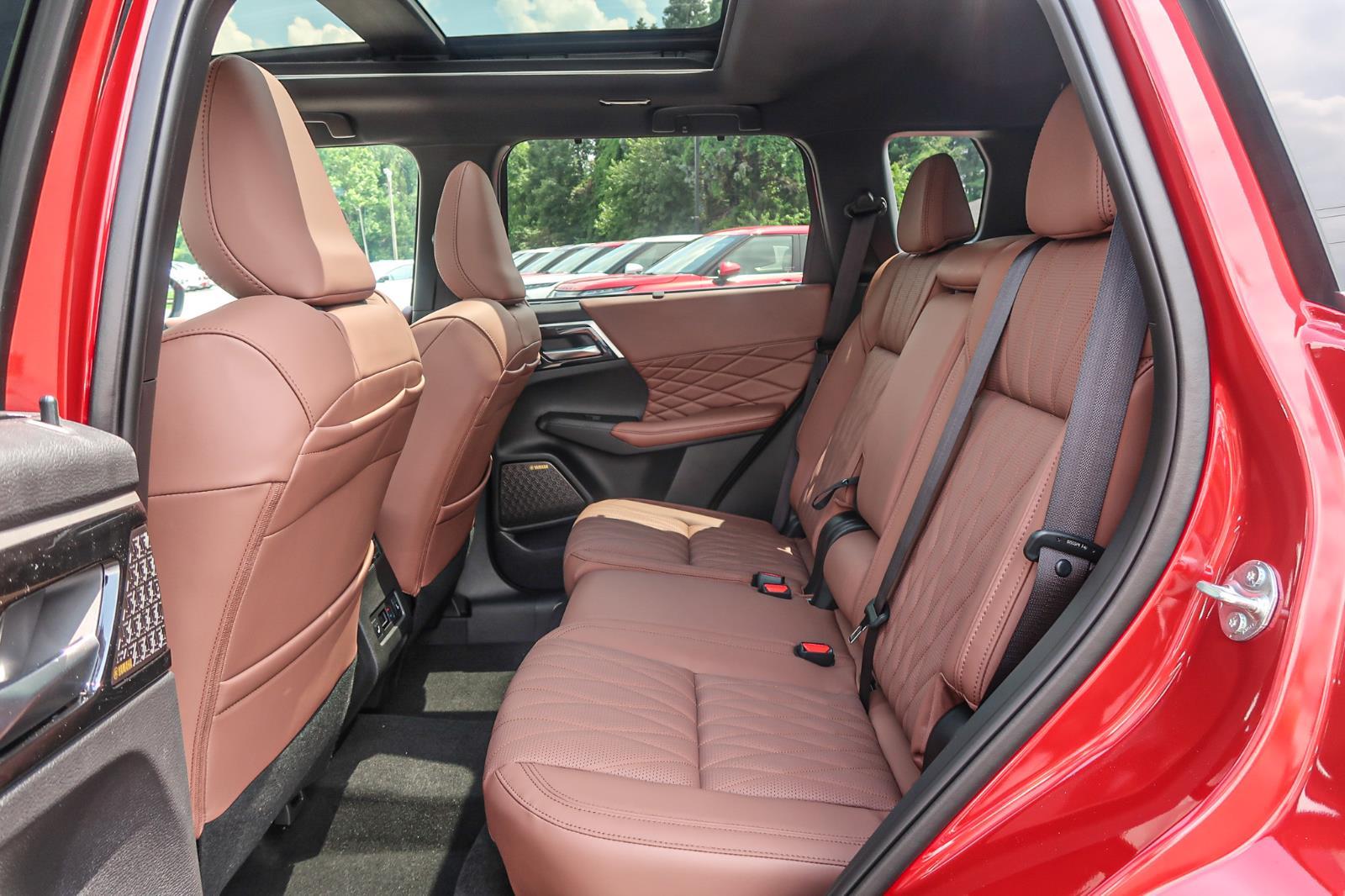 2025 Mitsubishi Outlander SEL
