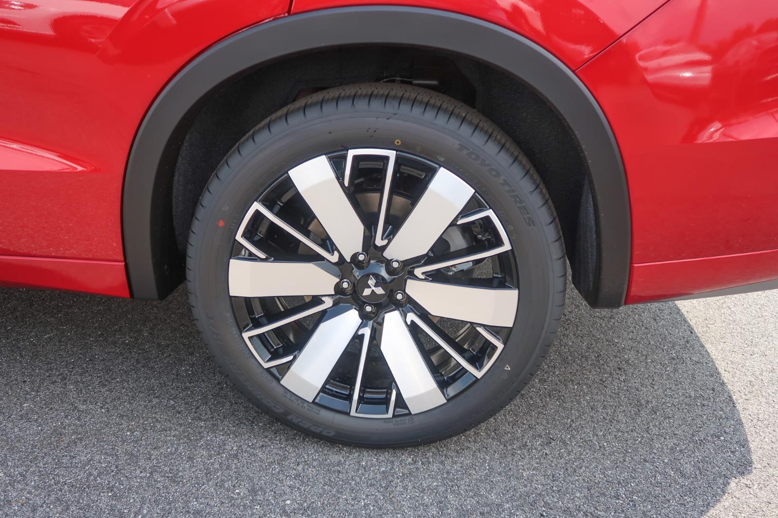2025 Mitsubishi Outlander SEL