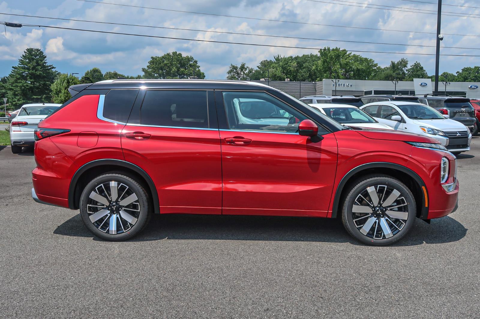 2025 Mitsubishi Outlander SEL