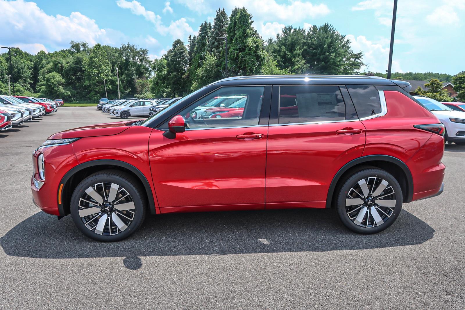 2025 Mitsubishi Outlander SEL