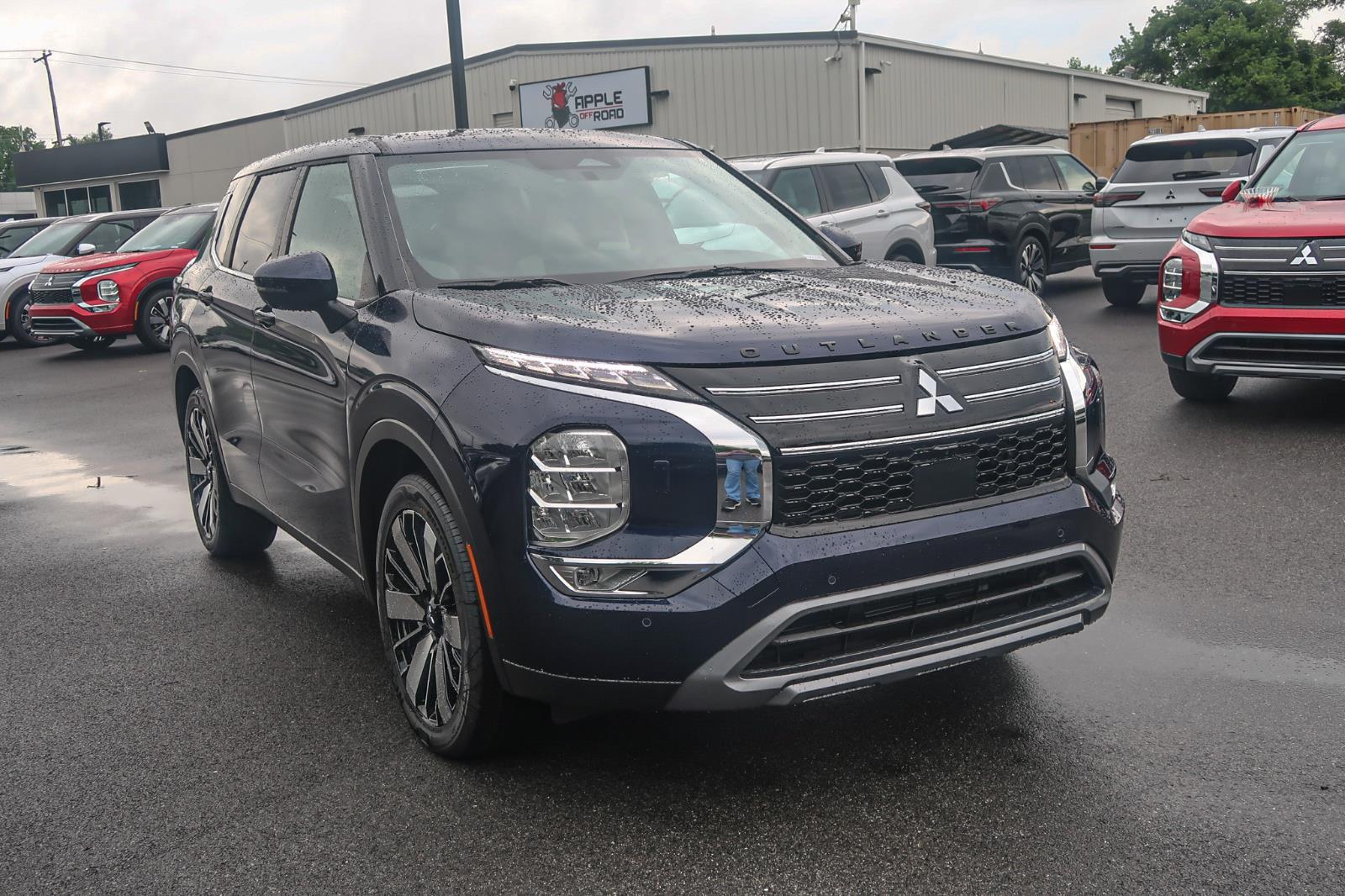 2025 Mitsubishi Outlander SE