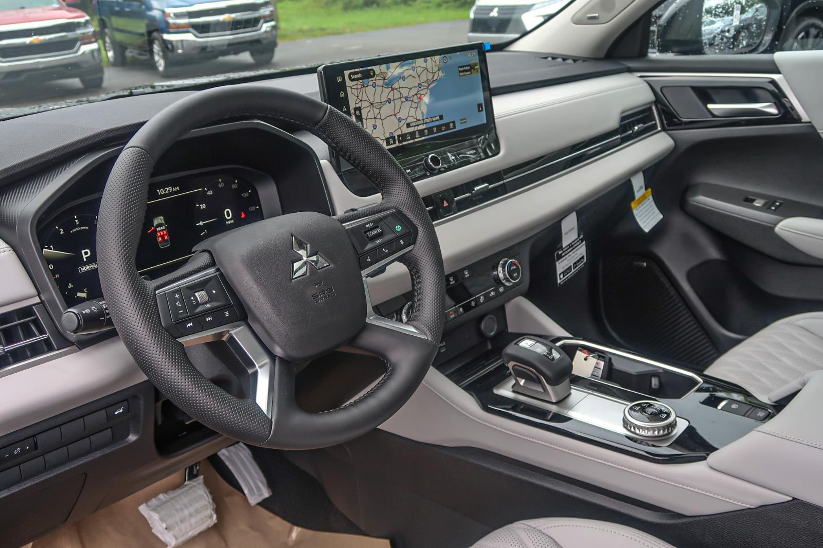 2025 Mitsubishi Outlander SEL