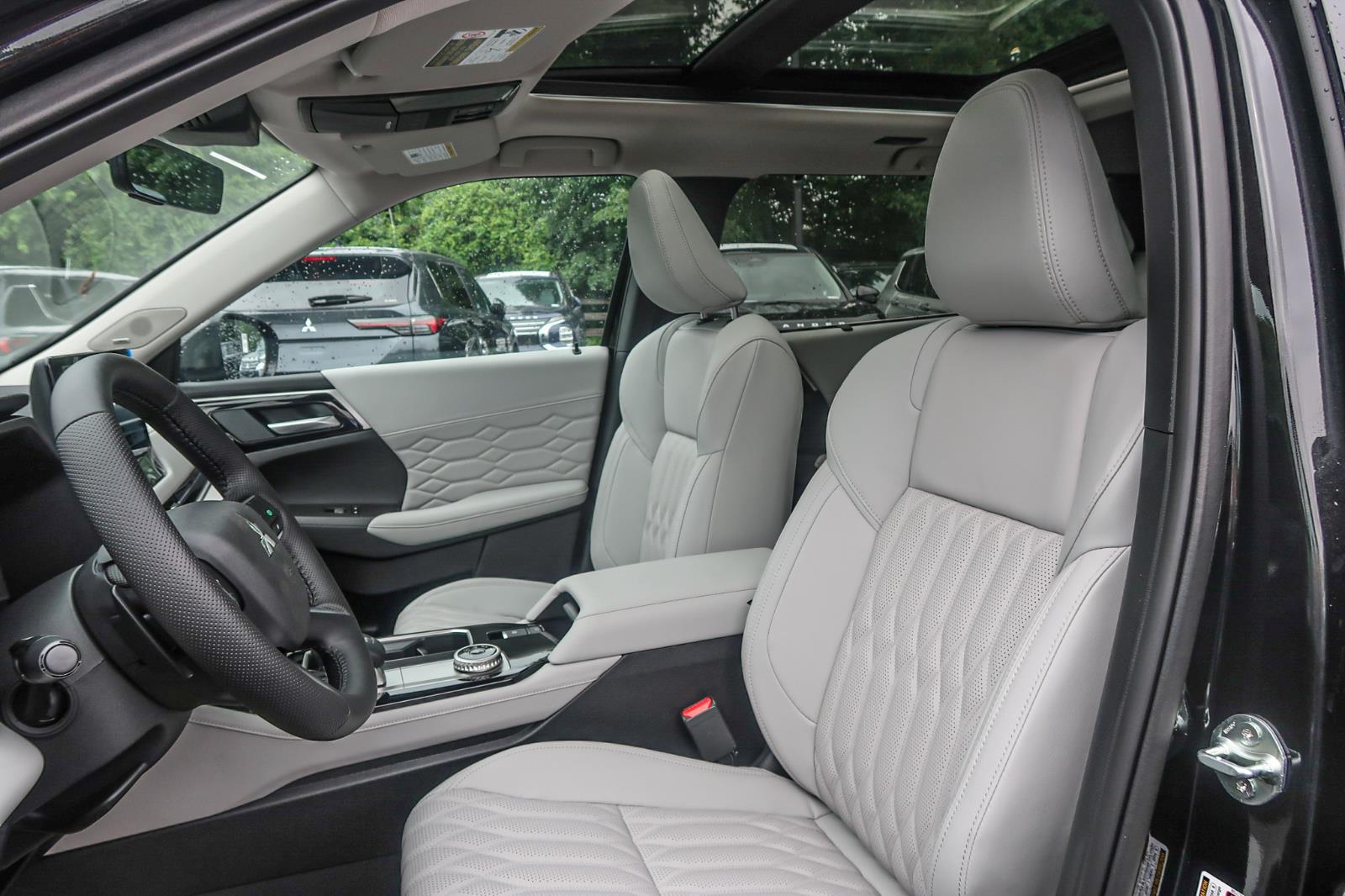 2025 Mitsubishi Outlander SEL