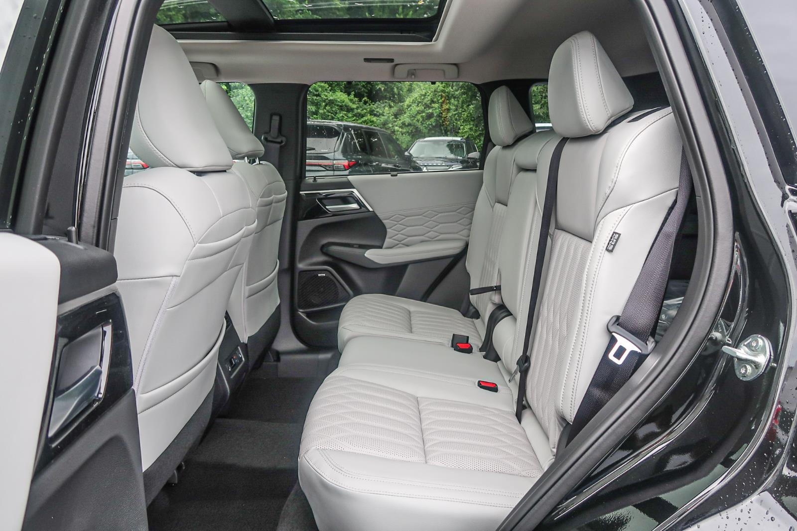 2025 Mitsubishi Outlander SEL