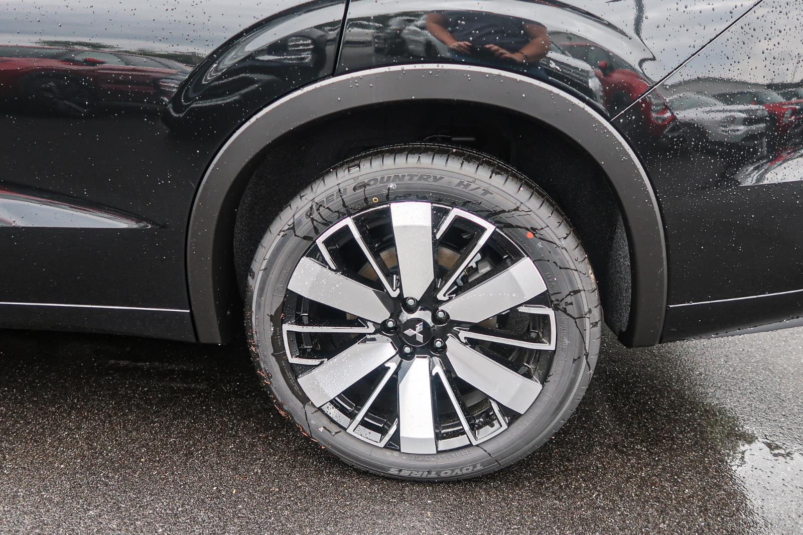 2025 Mitsubishi Outlander SEL