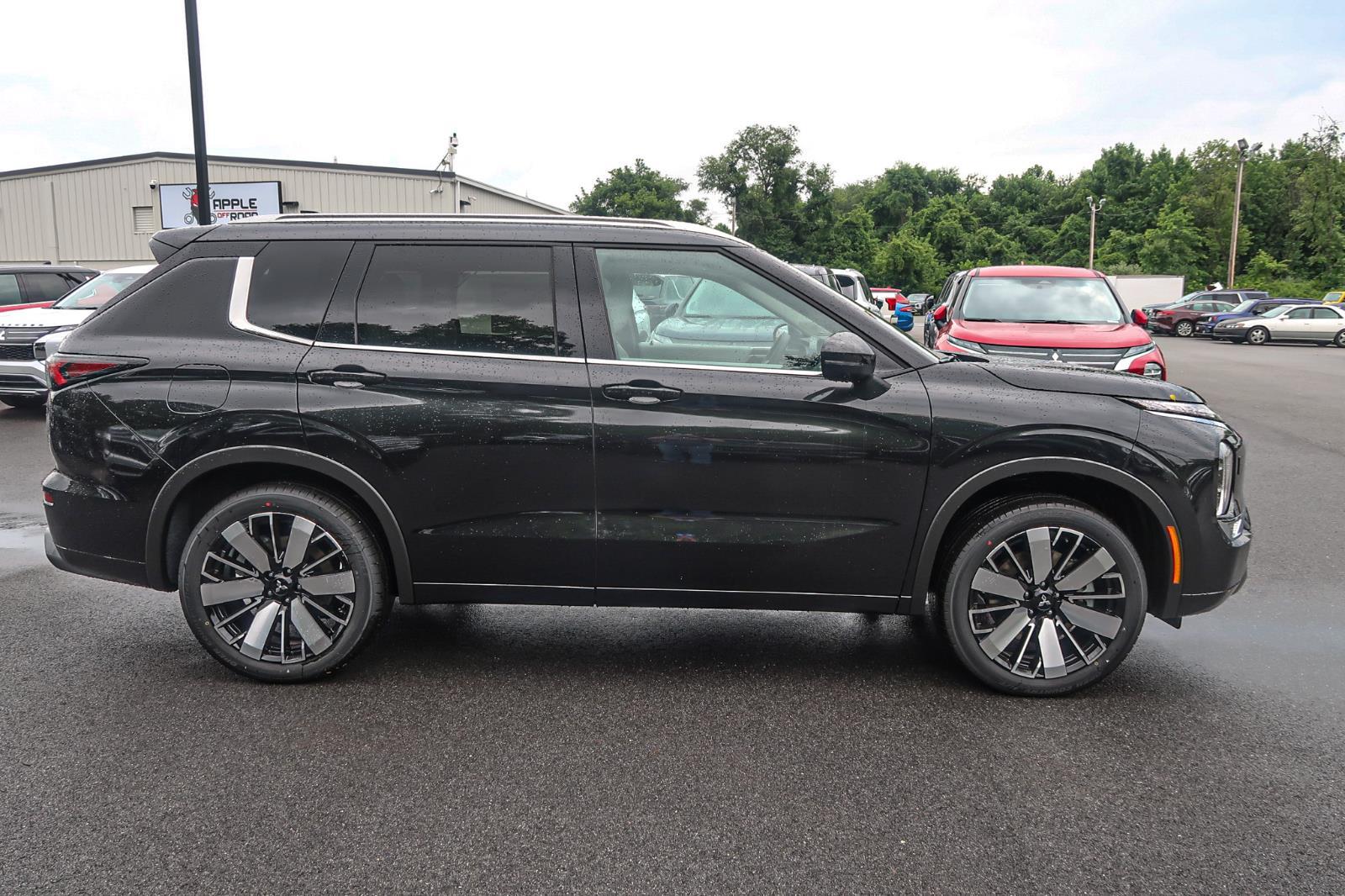 2025 Mitsubishi Outlander SEL
