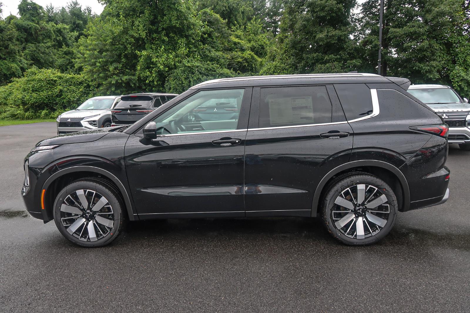 2025 Mitsubishi Outlander SEL