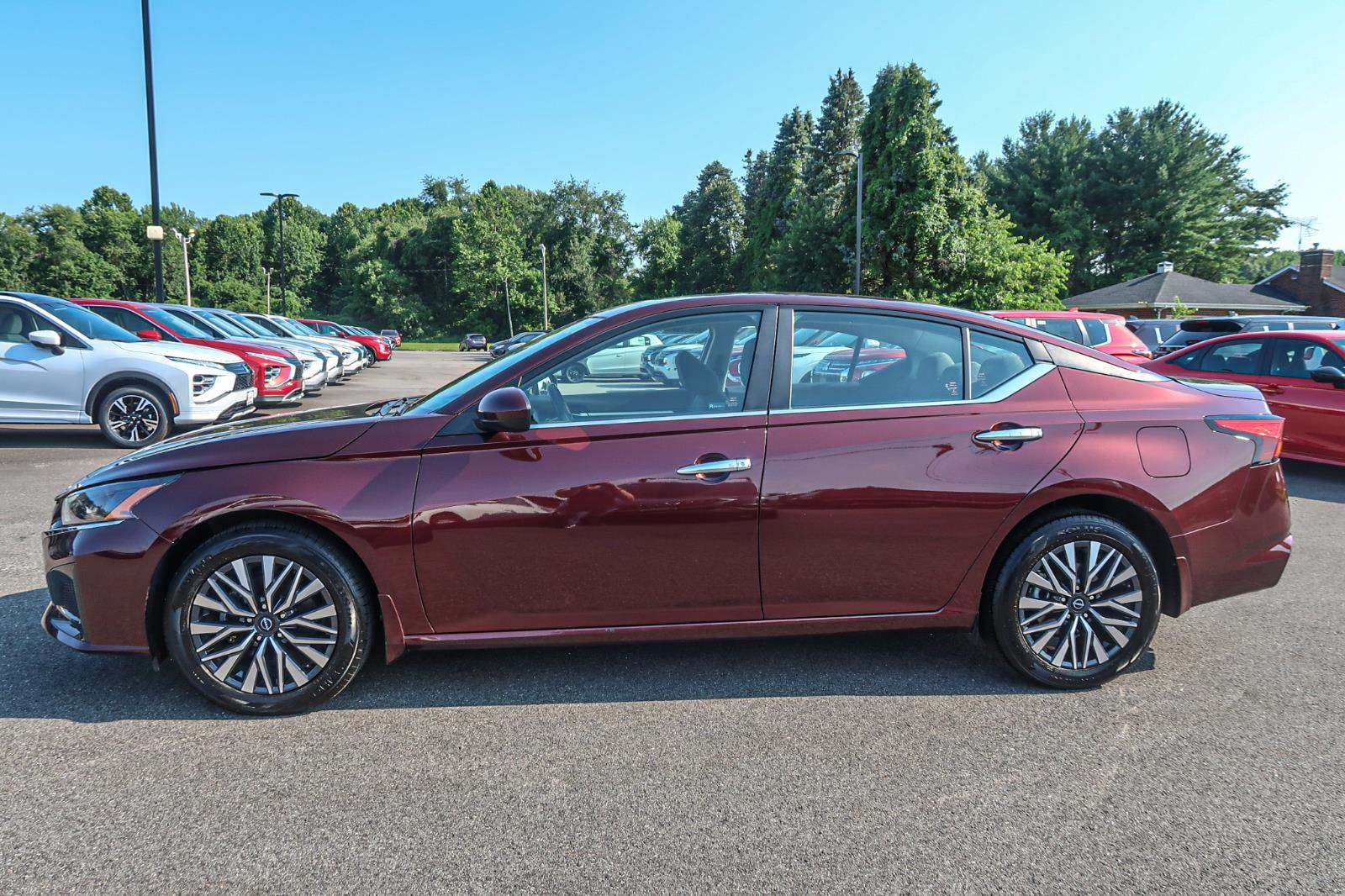 2023 Nissan Altima 2.5 SV