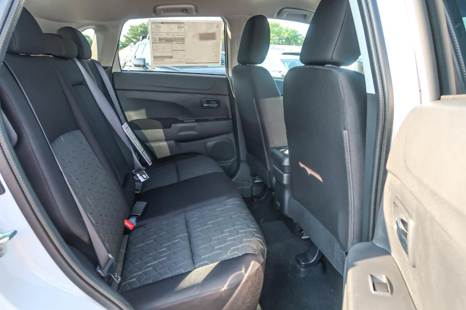 2025 Mitsubishi Outlander Sport LE