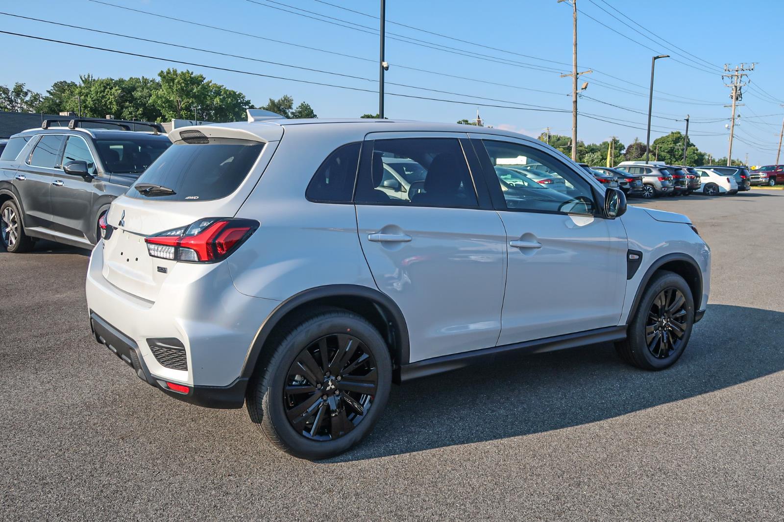 2025 Mitsubishi Outlander Sport LE