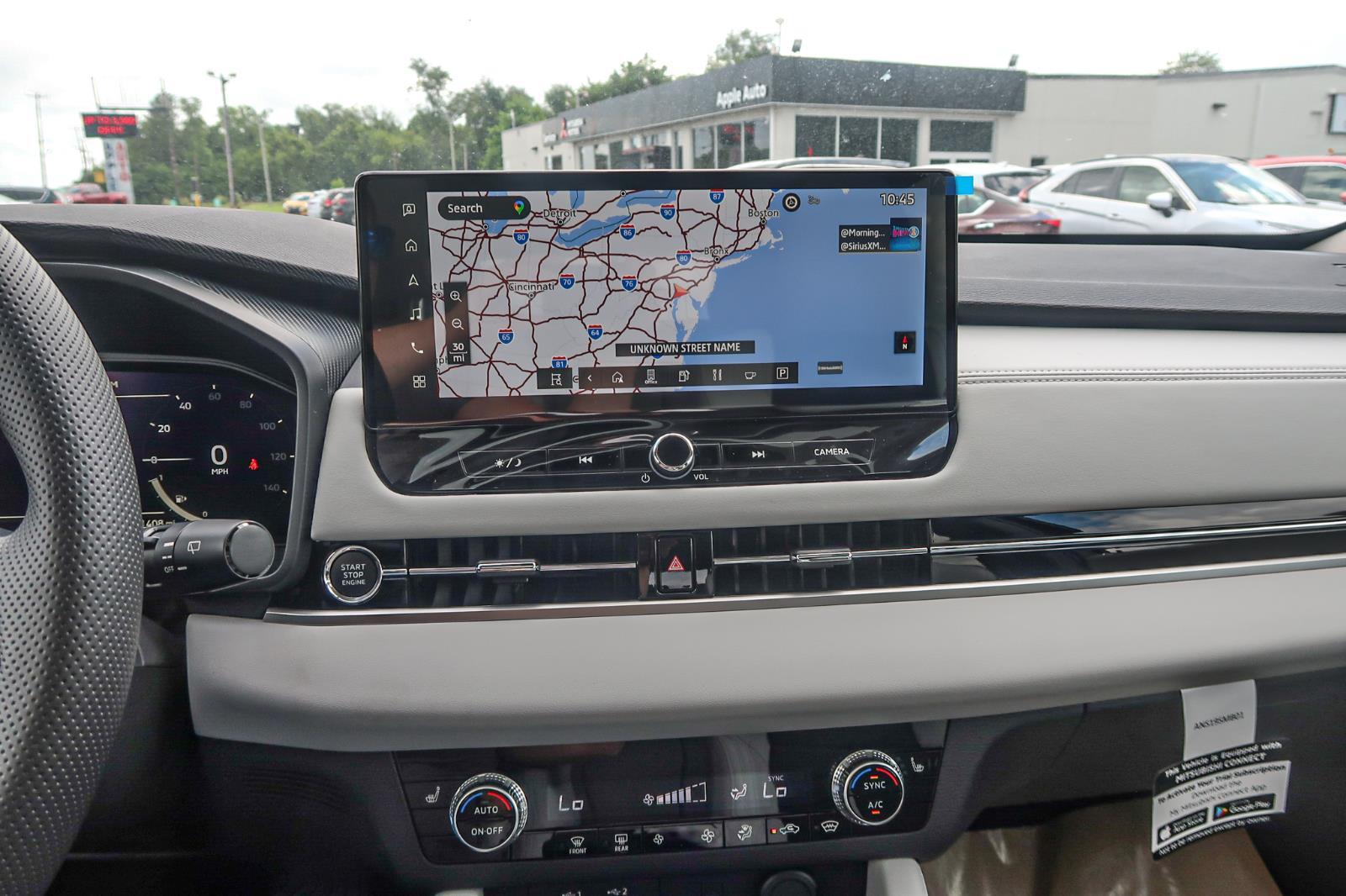 2025 Mitsubishi Outlander SE