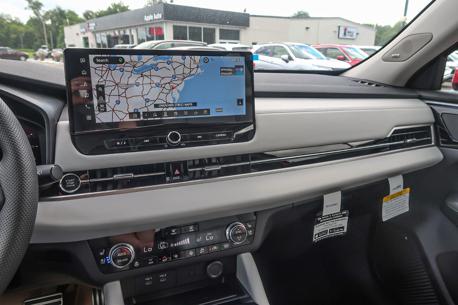 2025 Mitsubishi Outlander SEL