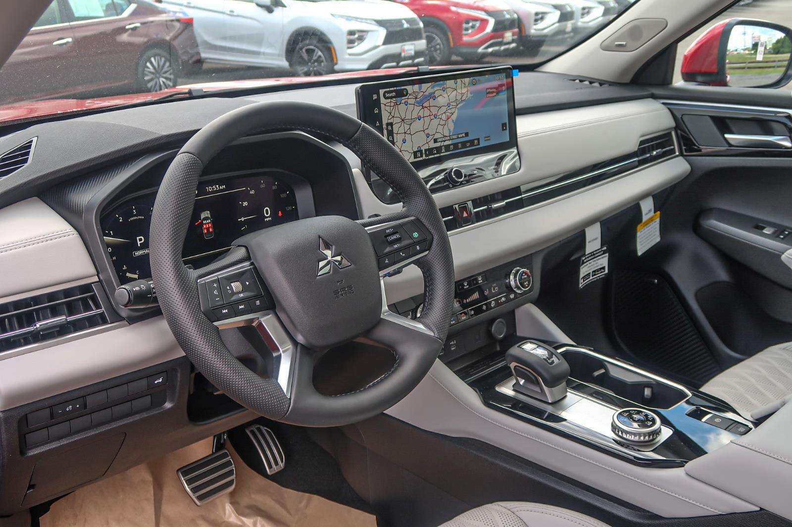 2025 Mitsubishi Outlander SEL