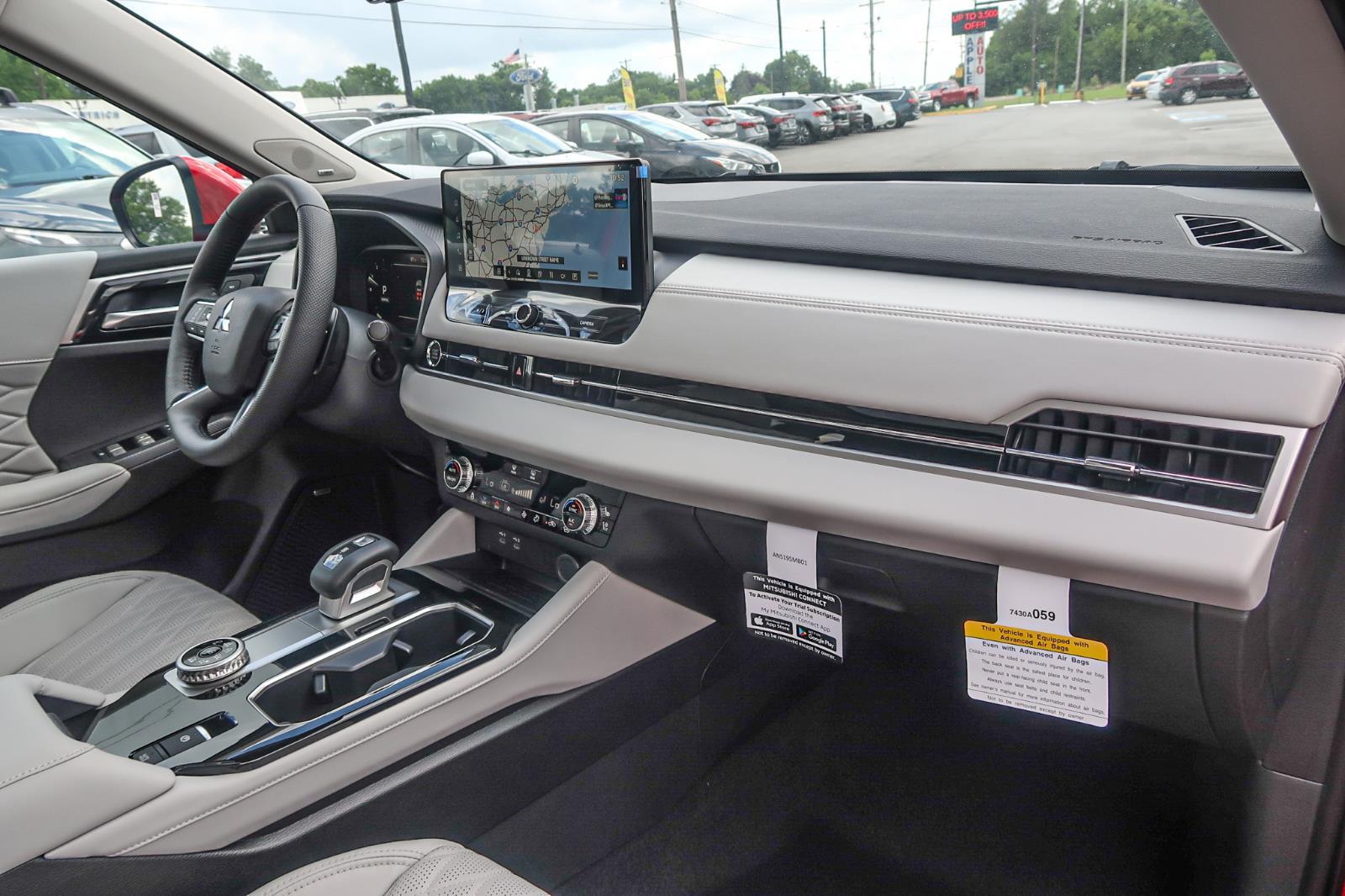 2025 Mitsubishi Outlander SEL