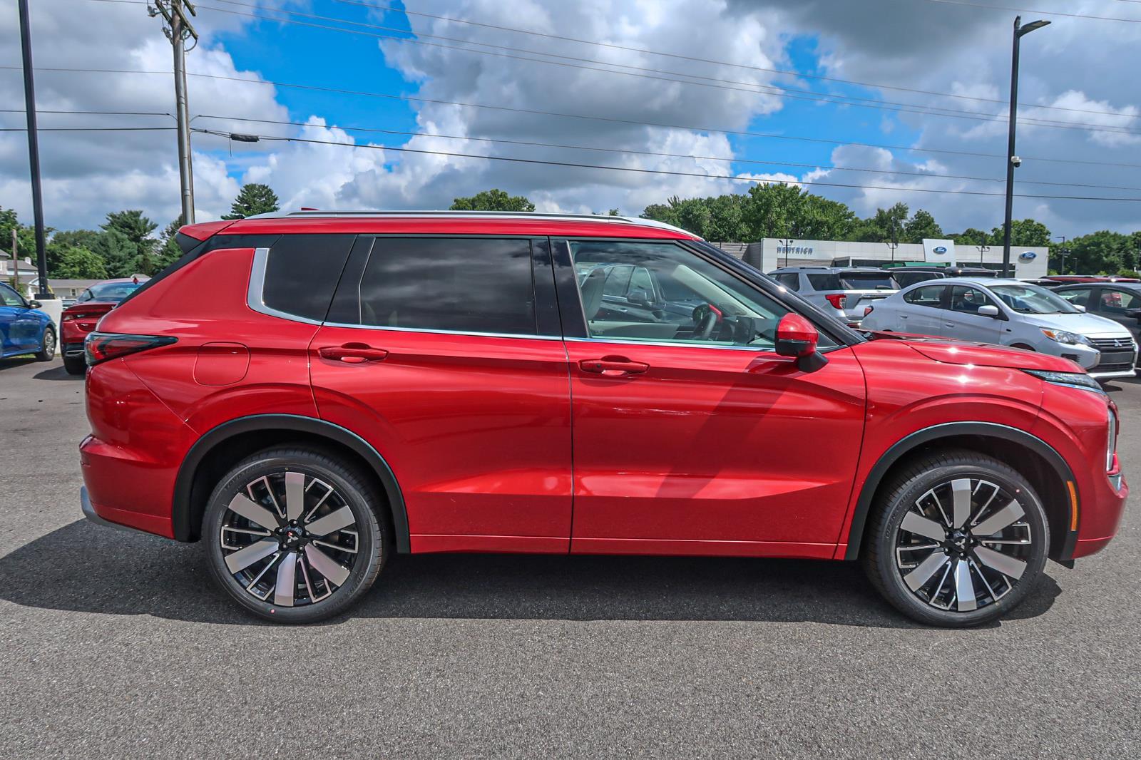 2025 Mitsubishi Outlander SEL