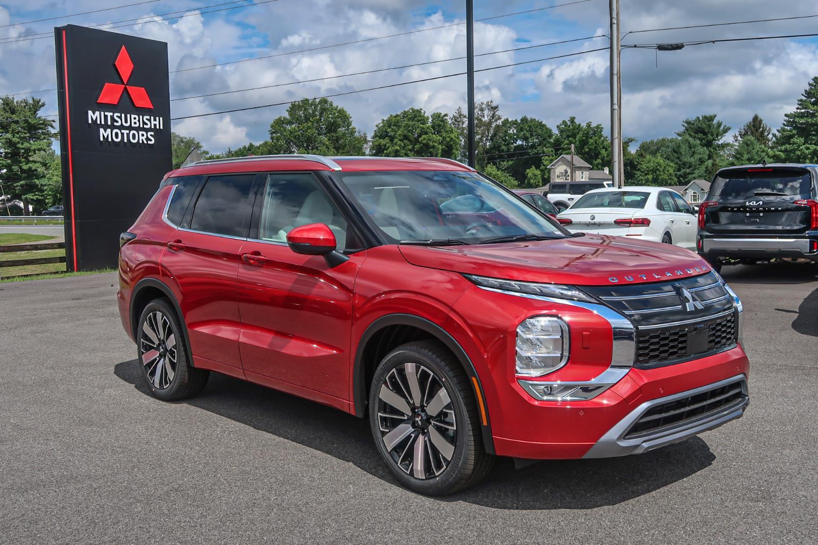 2025 Mitsubishi Outlander SEL