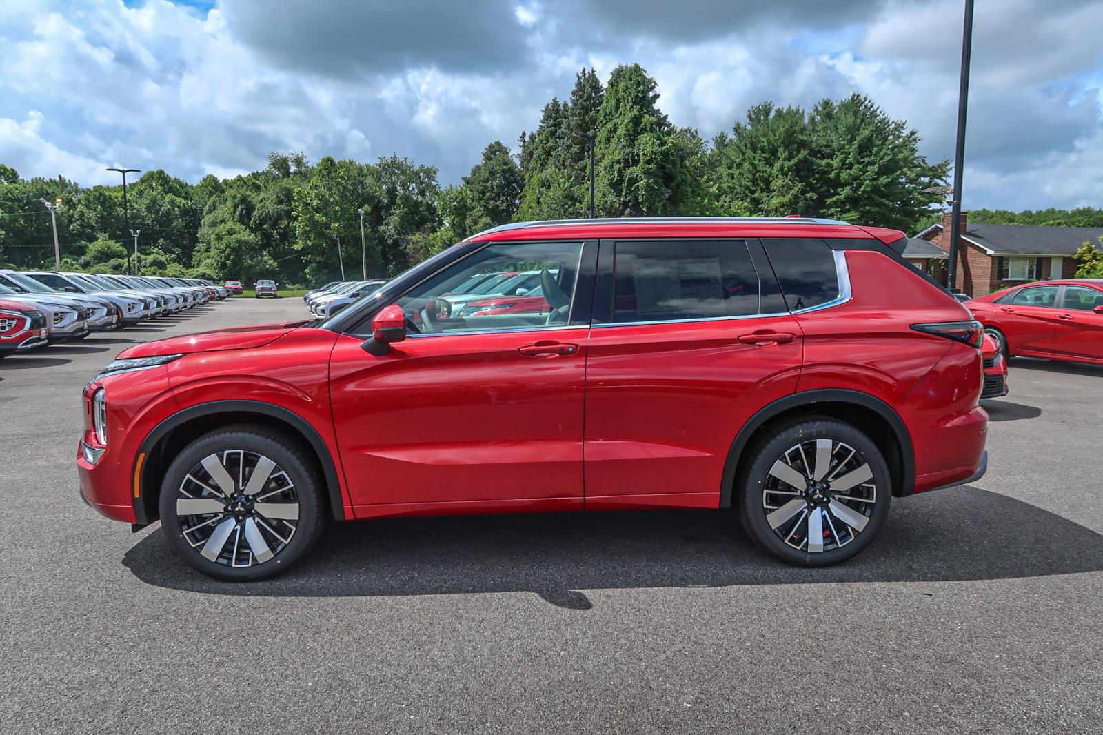 2025 Mitsubishi Outlander SEL