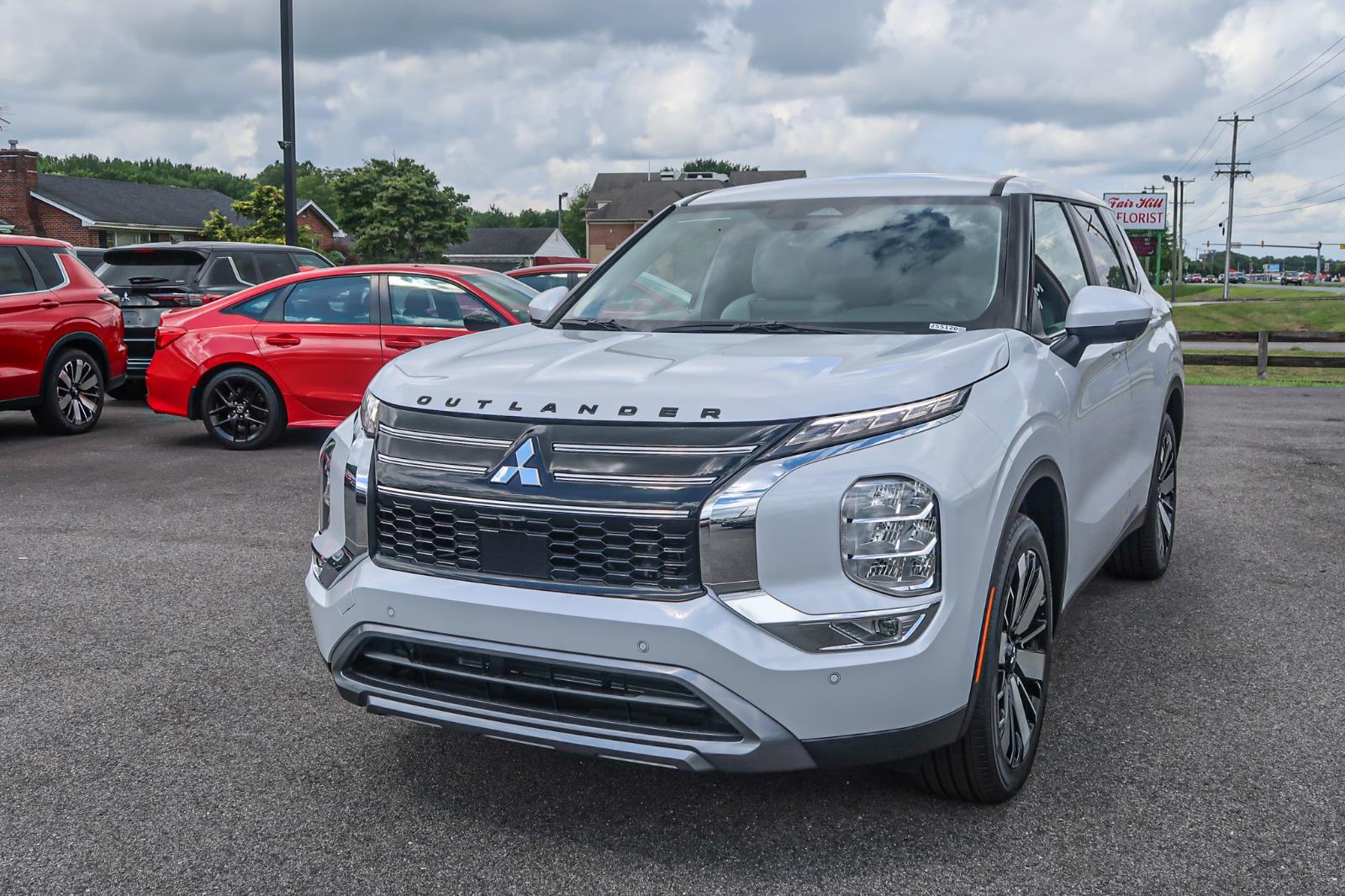 2025 Mitsubishi Outlander SE