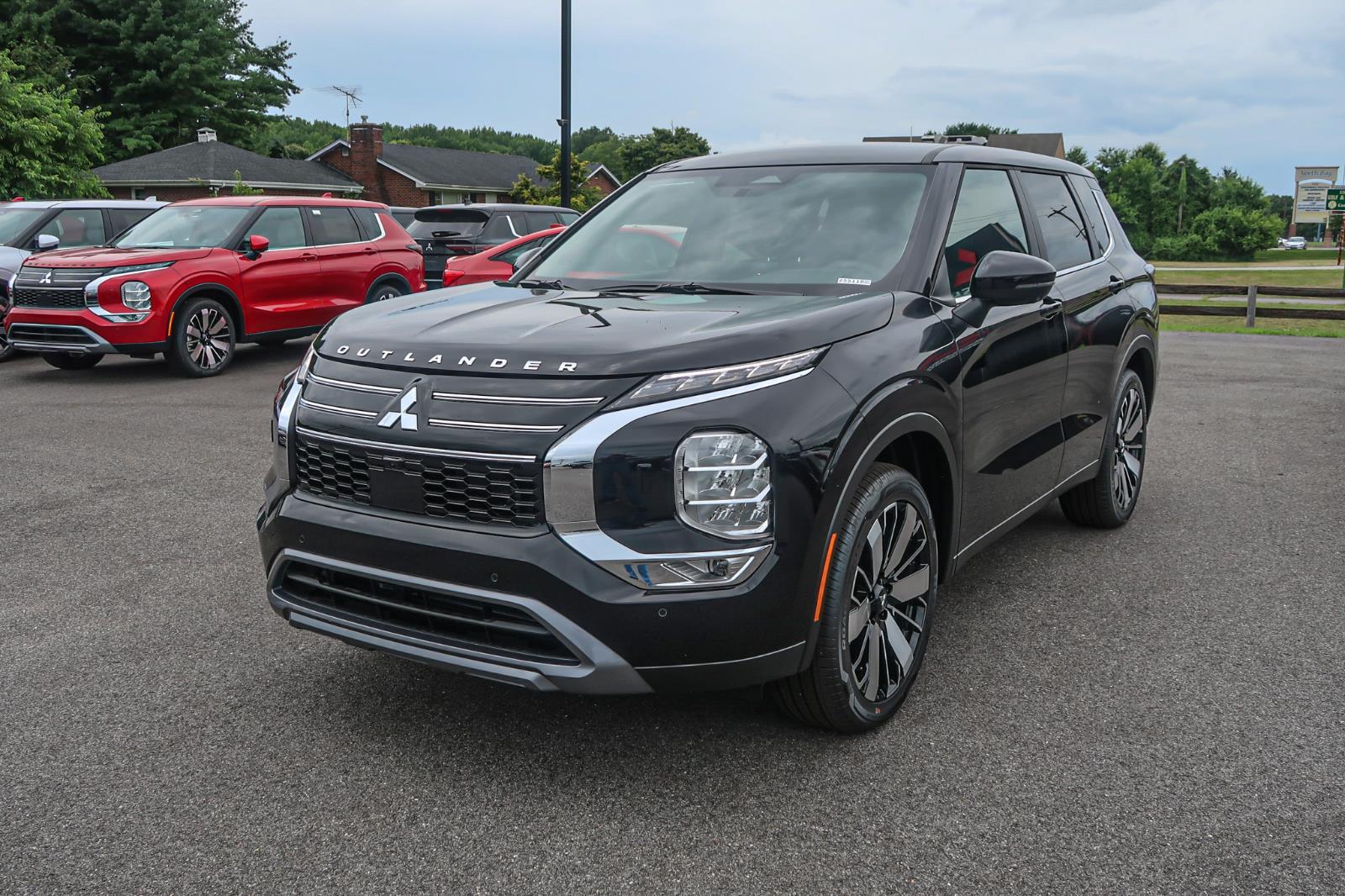 2025 Mitsubishi Outlander SE