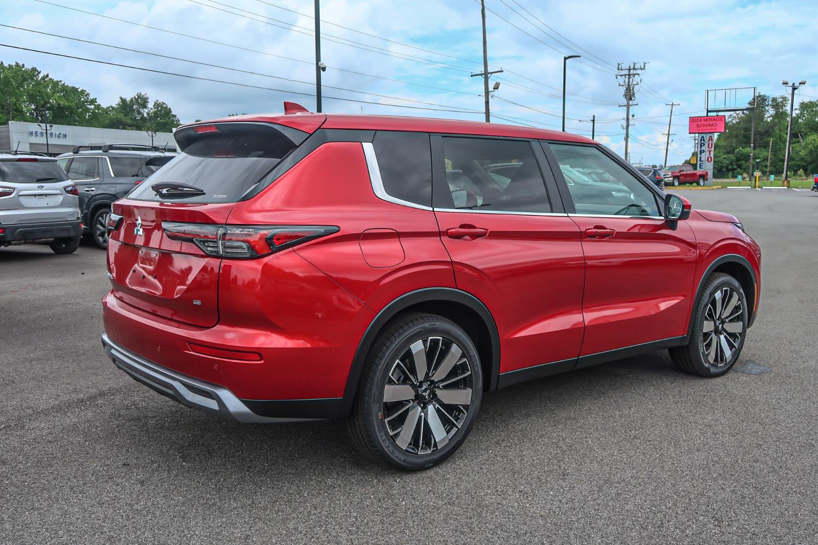 2025 Mitsubishi Outlander SE
