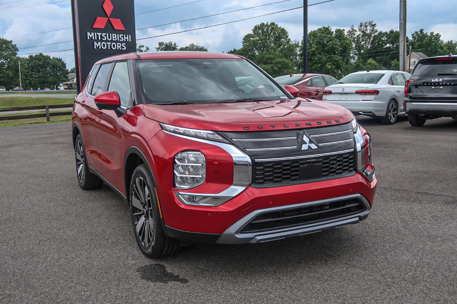 2025 Mitsubishi Outlander SE