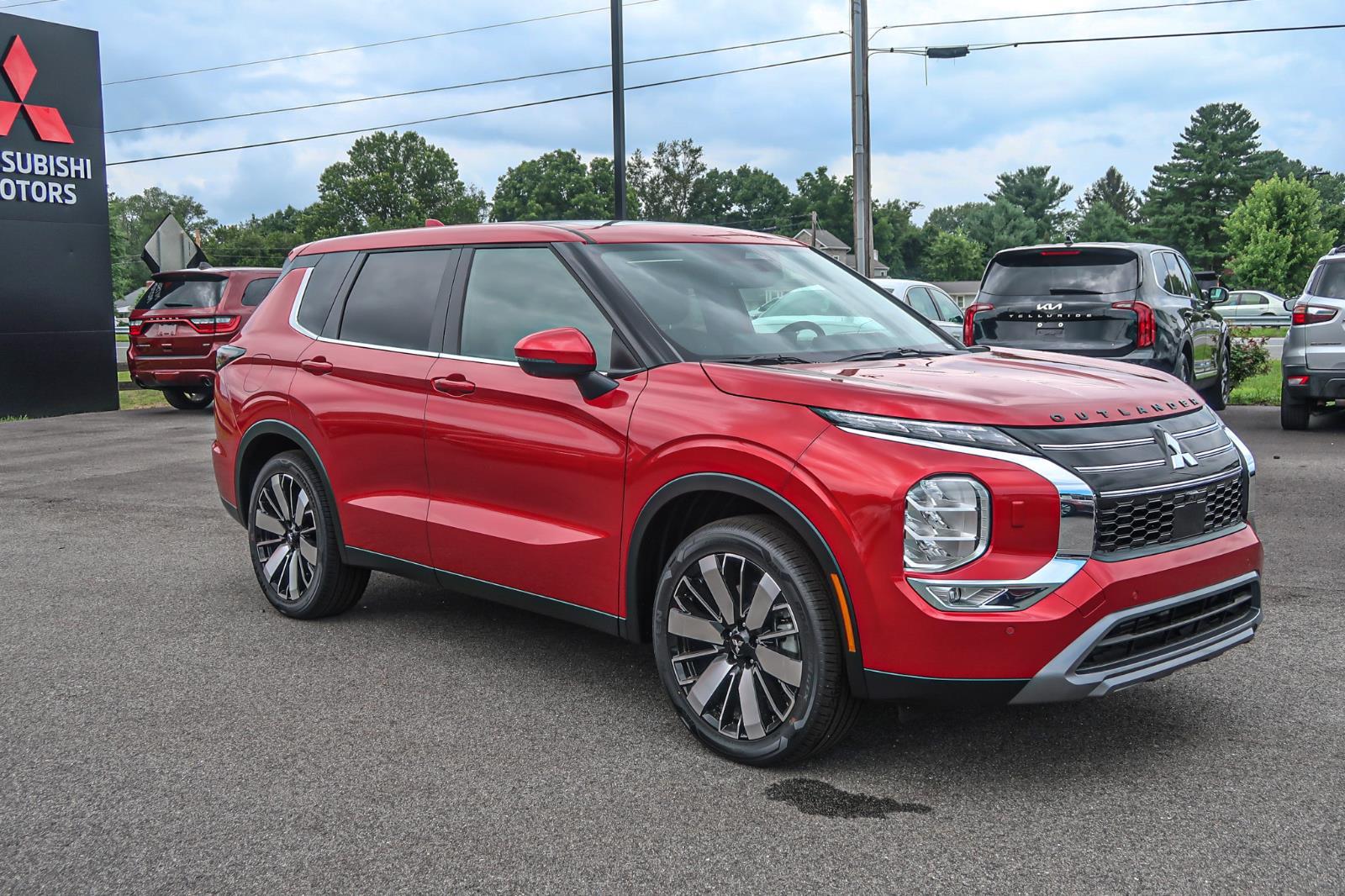 2025 Mitsubishi Outlander SE