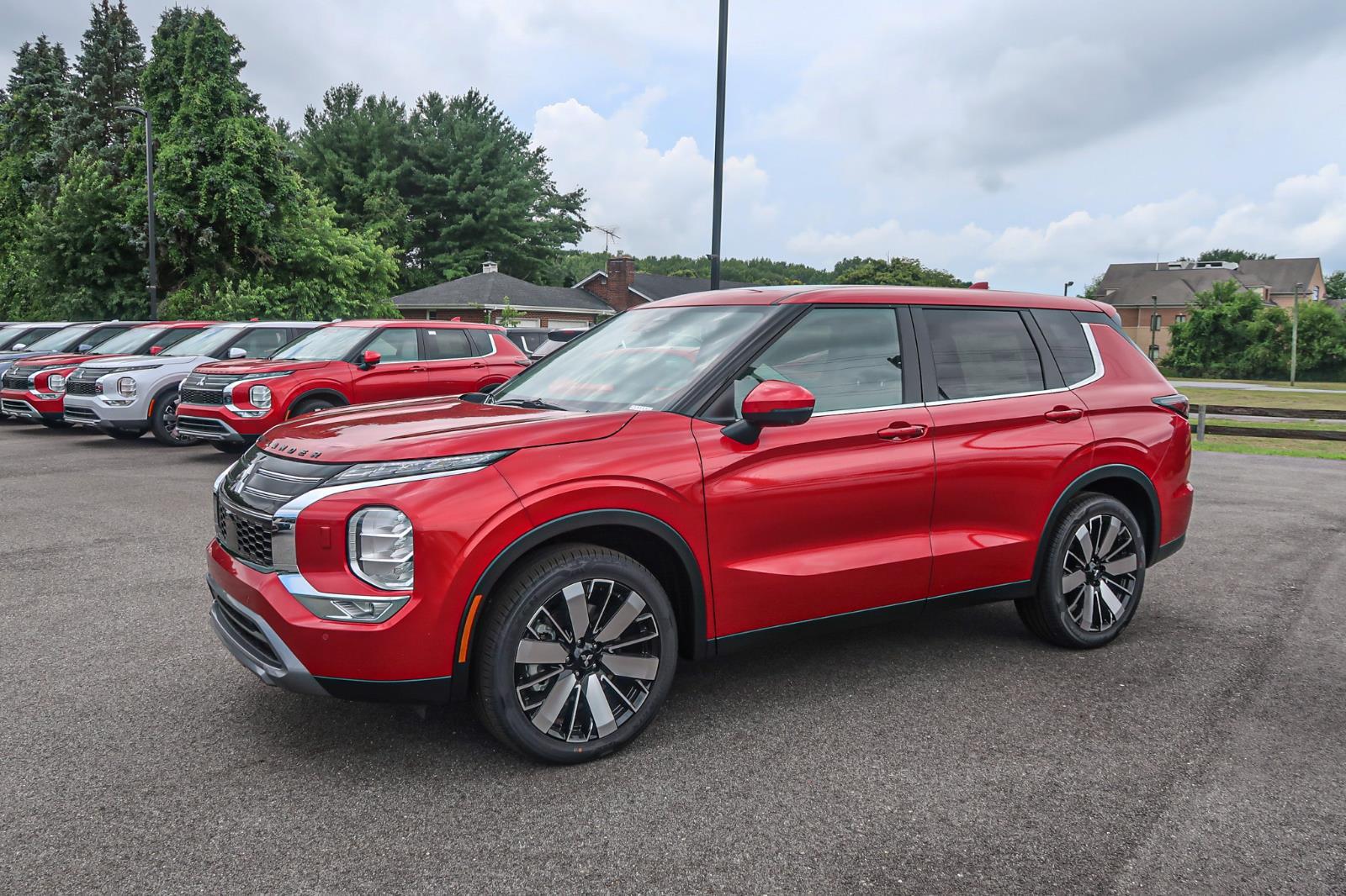 2025 Mitsubishi Outlander SE