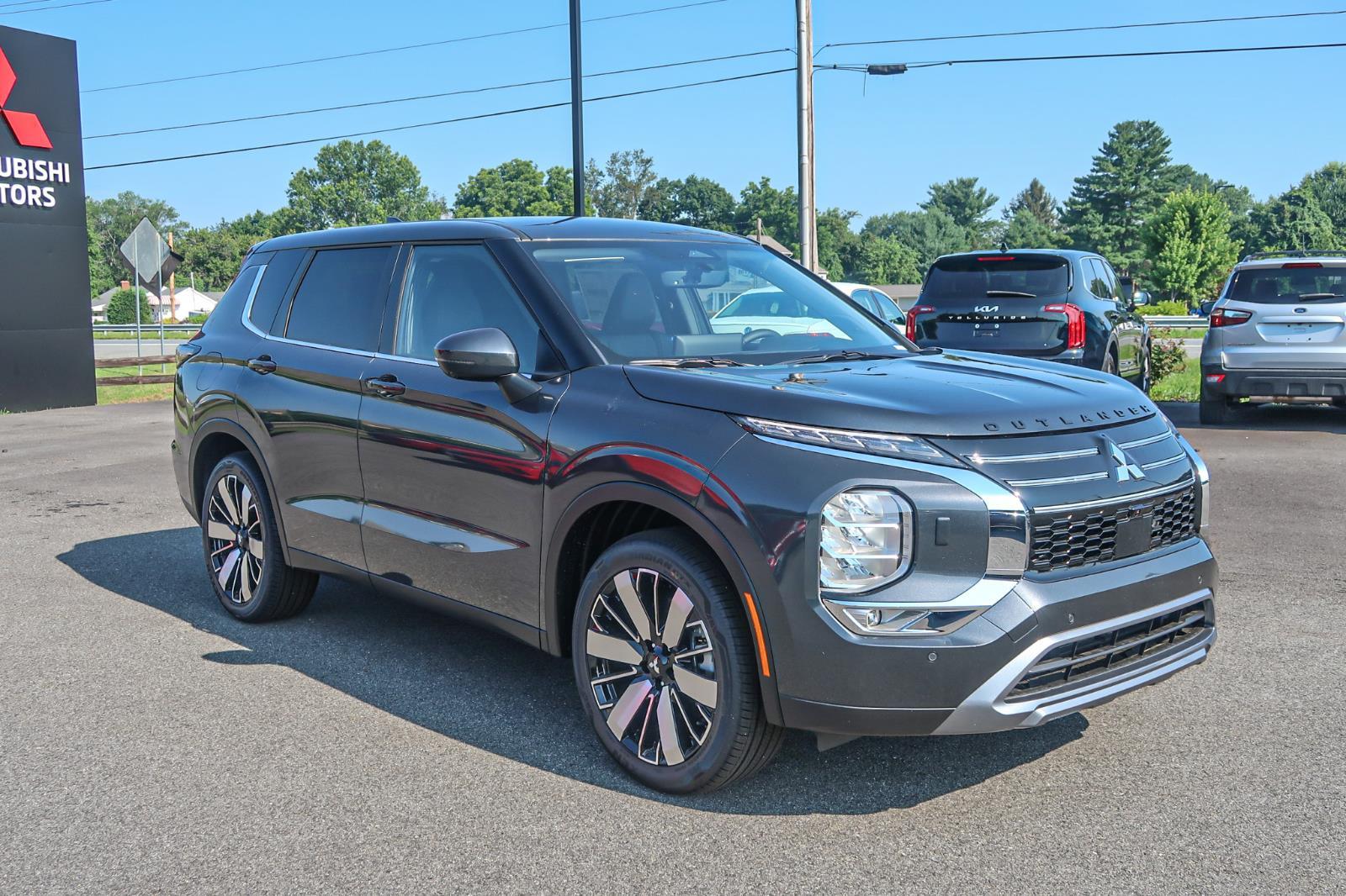 2025 Mitsubishi Outlander SE