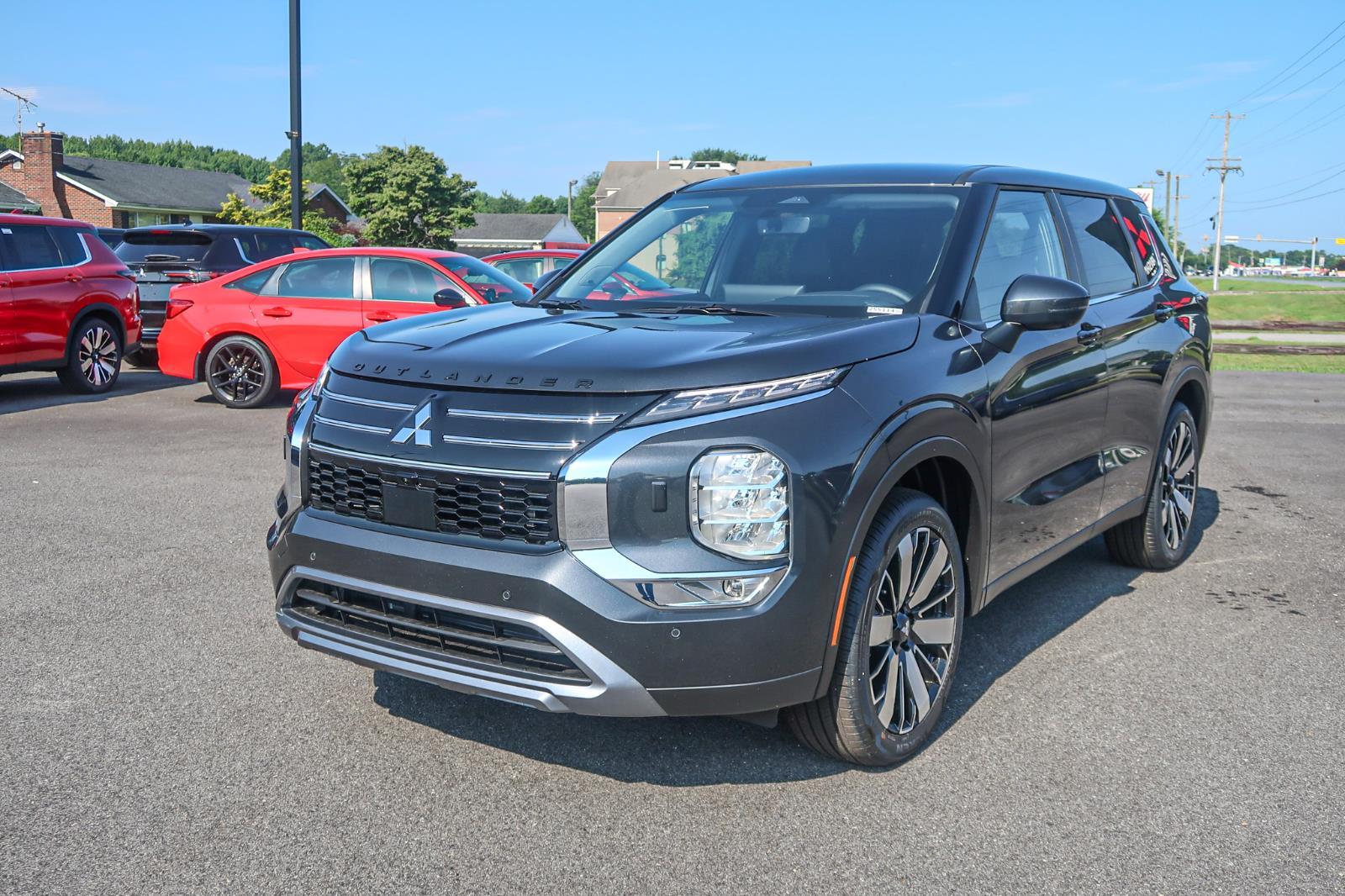 2025 Mitsubishi Outlander SE