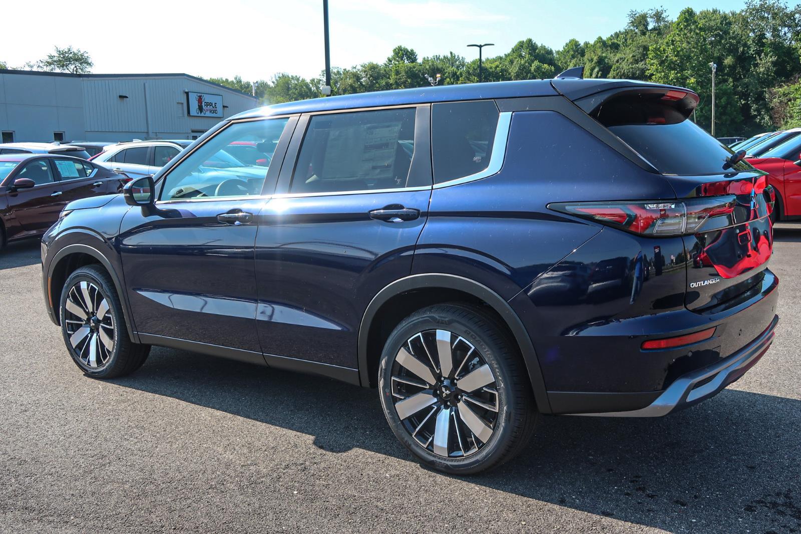 2025 Mitsubishi Outlander SE