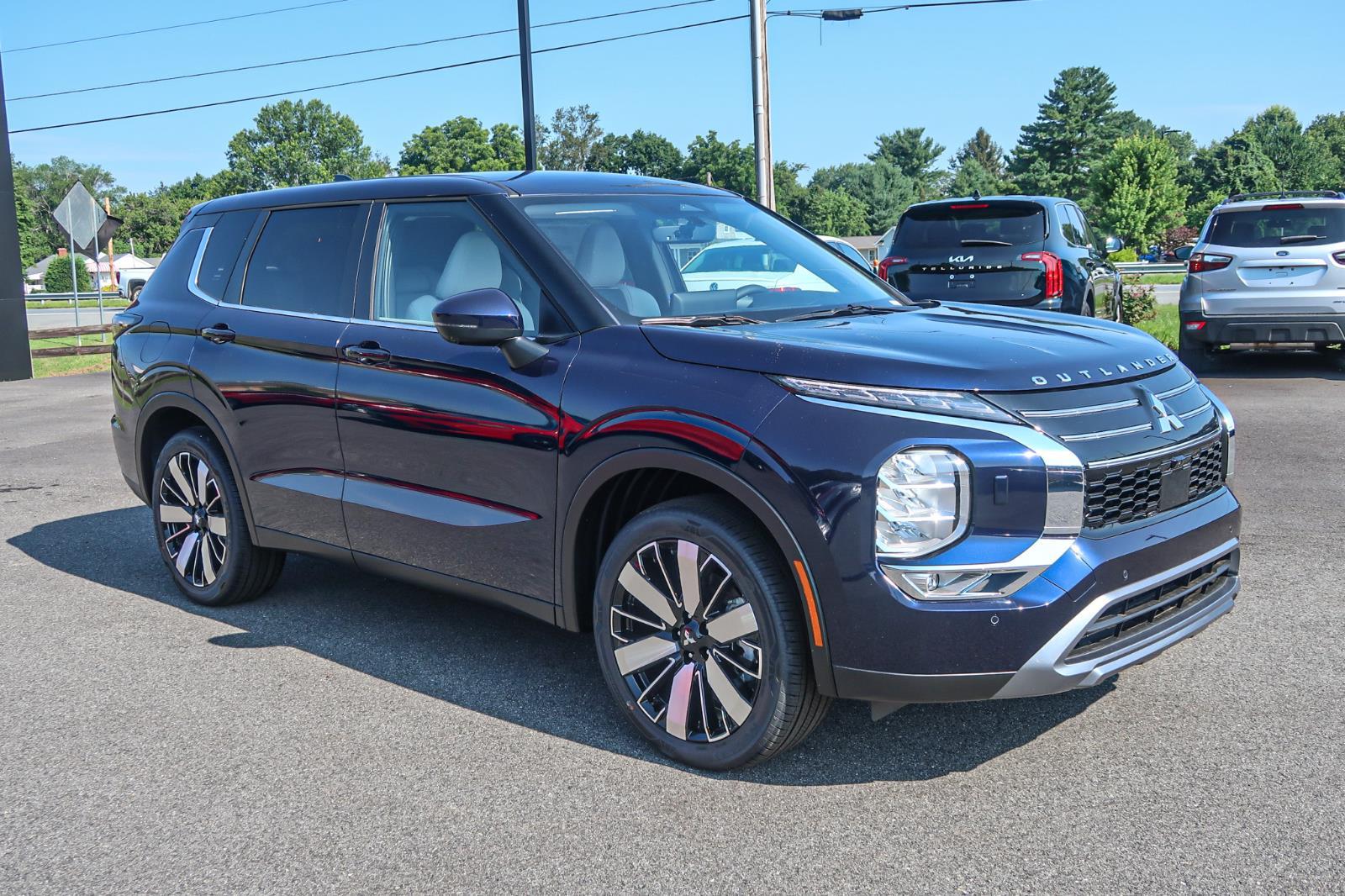 2025 Mitsubishi Outlander SE