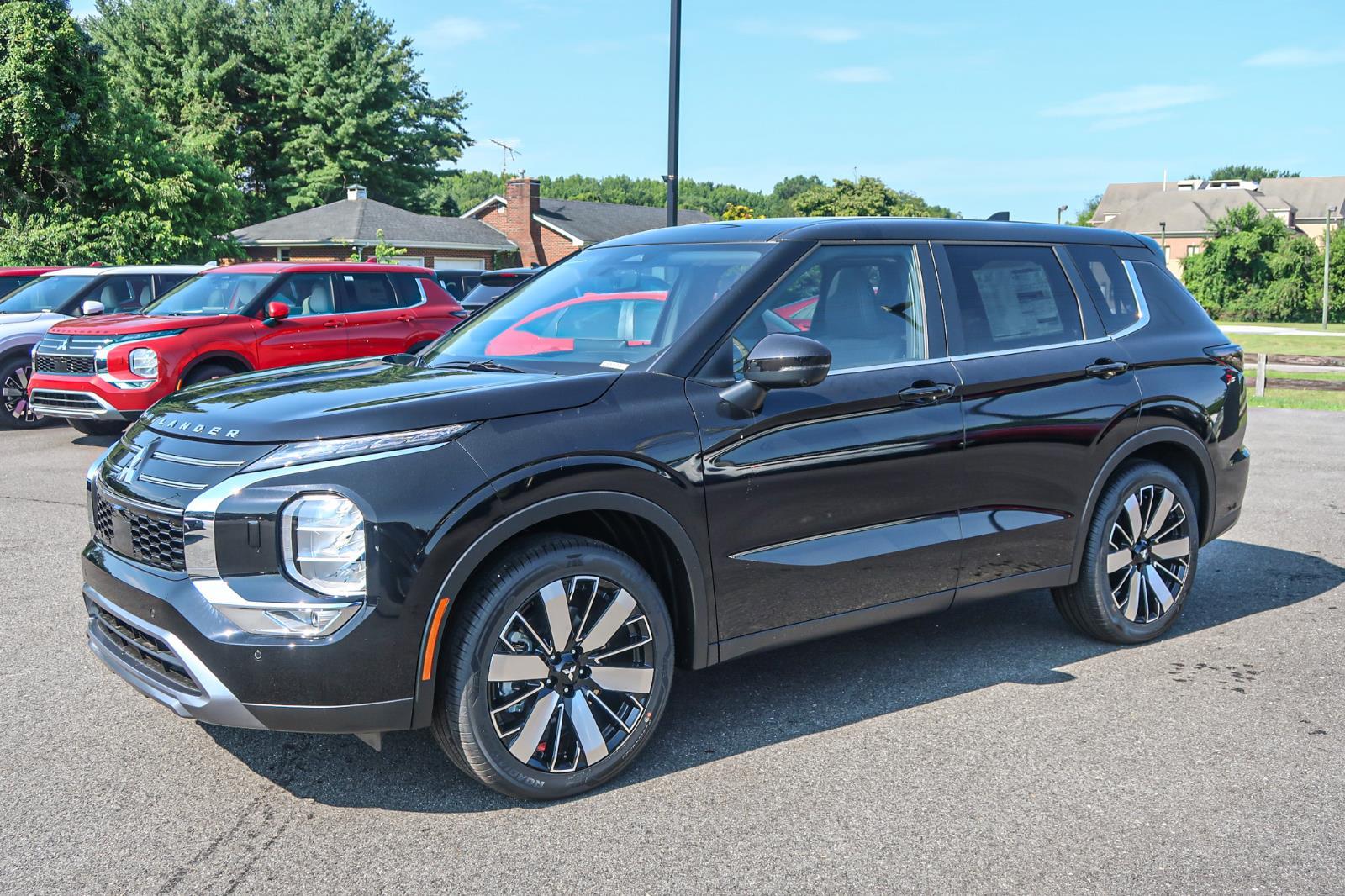 2025 Mitsubishi Outlander SE