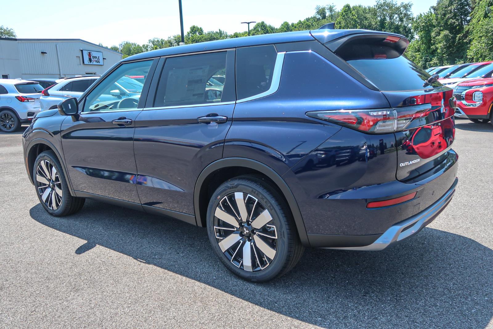2025 Mitsubishi Outlander SE