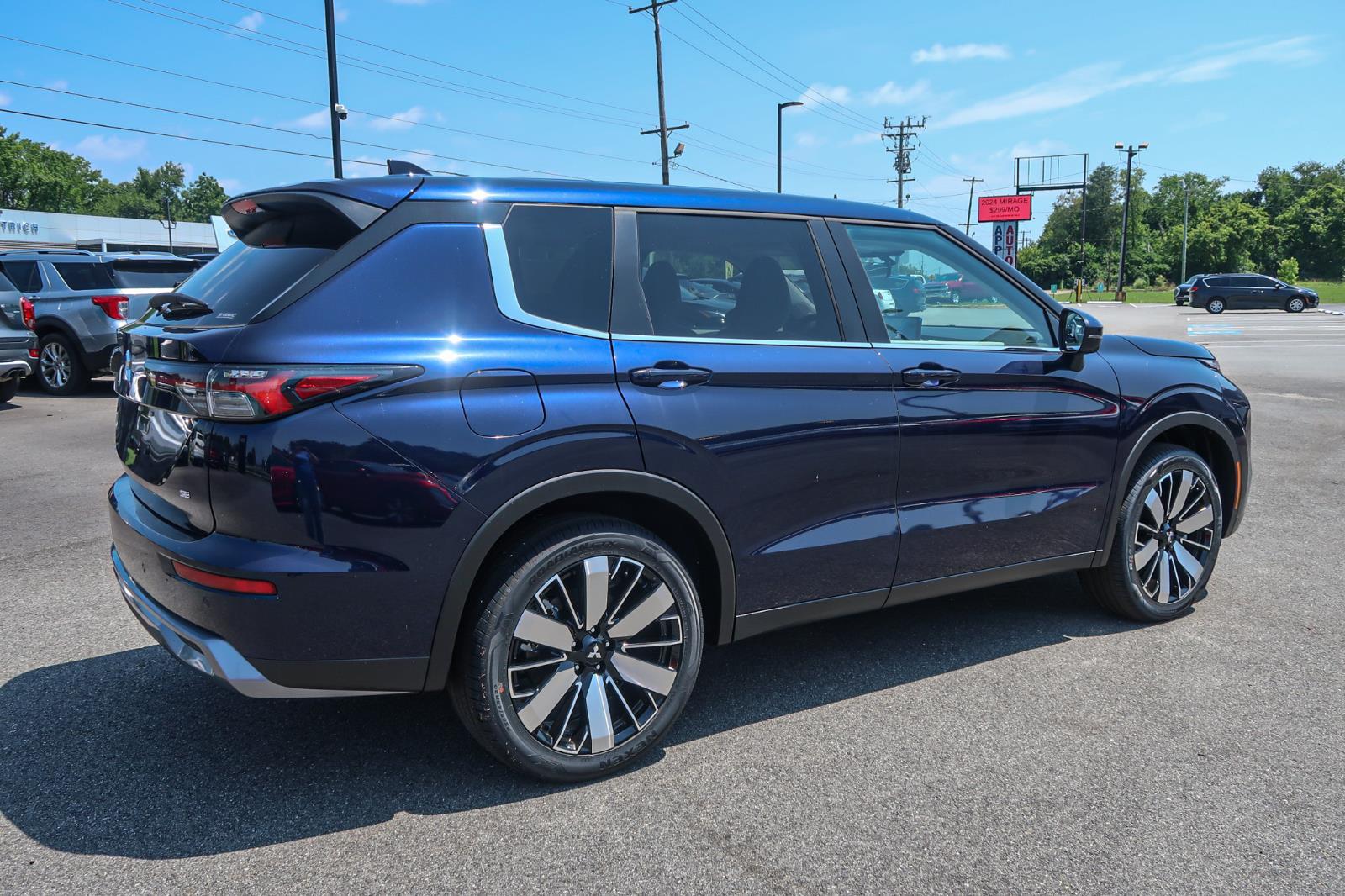 2025 Mitsubishi Outlander SE
